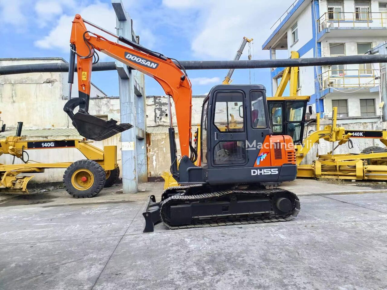 Doosan DH55 tracked excavator - Machineryline