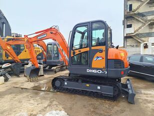 pelle sur chenilles Doosan DH55