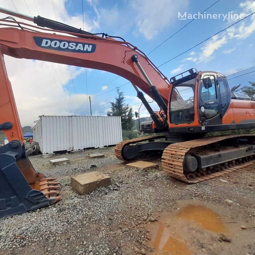 Doosan DX 340LCA telakaivinkone