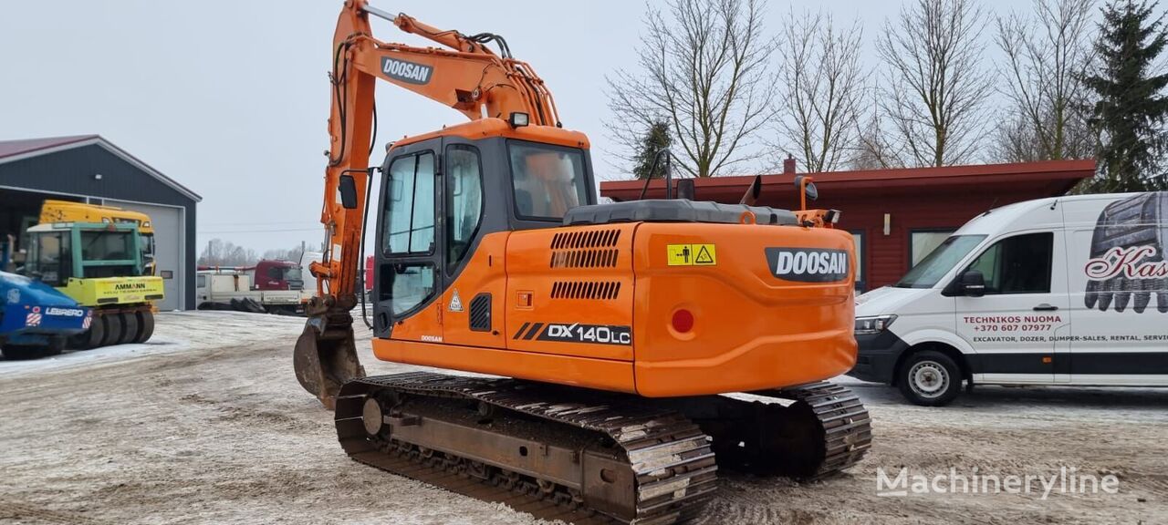 Doosan DX140 LC-3 paletli ekskavatör