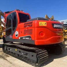pelle sur chenilles Doosan DX140LC