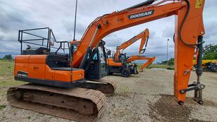 pelle sur chenilles Doosan DX140LC-5