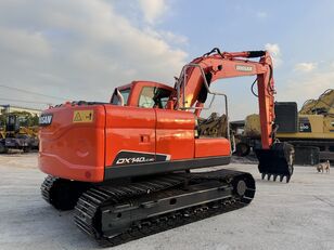 pelle sur chenilles Doosan DX140LC-9C