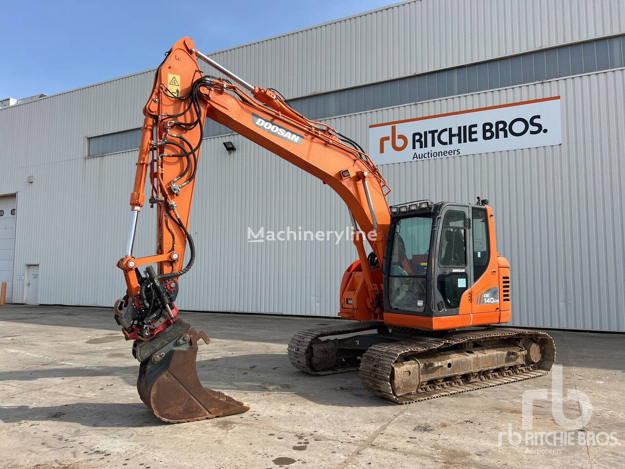 гусеничный экскаватор Doosan DX140LCR-3 Pelle Sur Chenilles