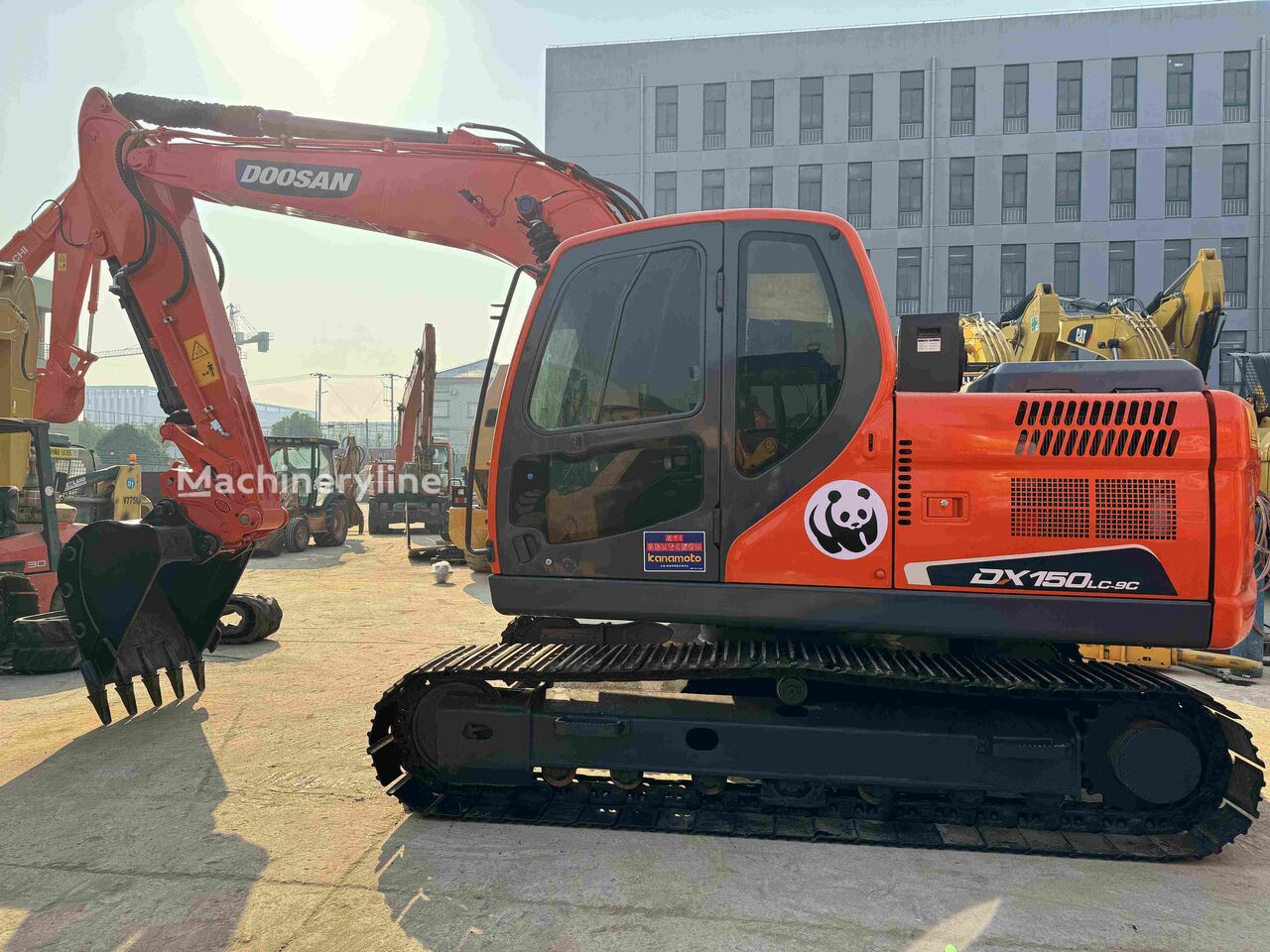 Doosan DX150 tracked excavator - Machineryline