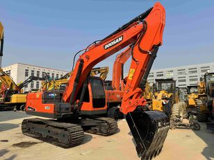 حفارة مجنزرة Doosan DX150