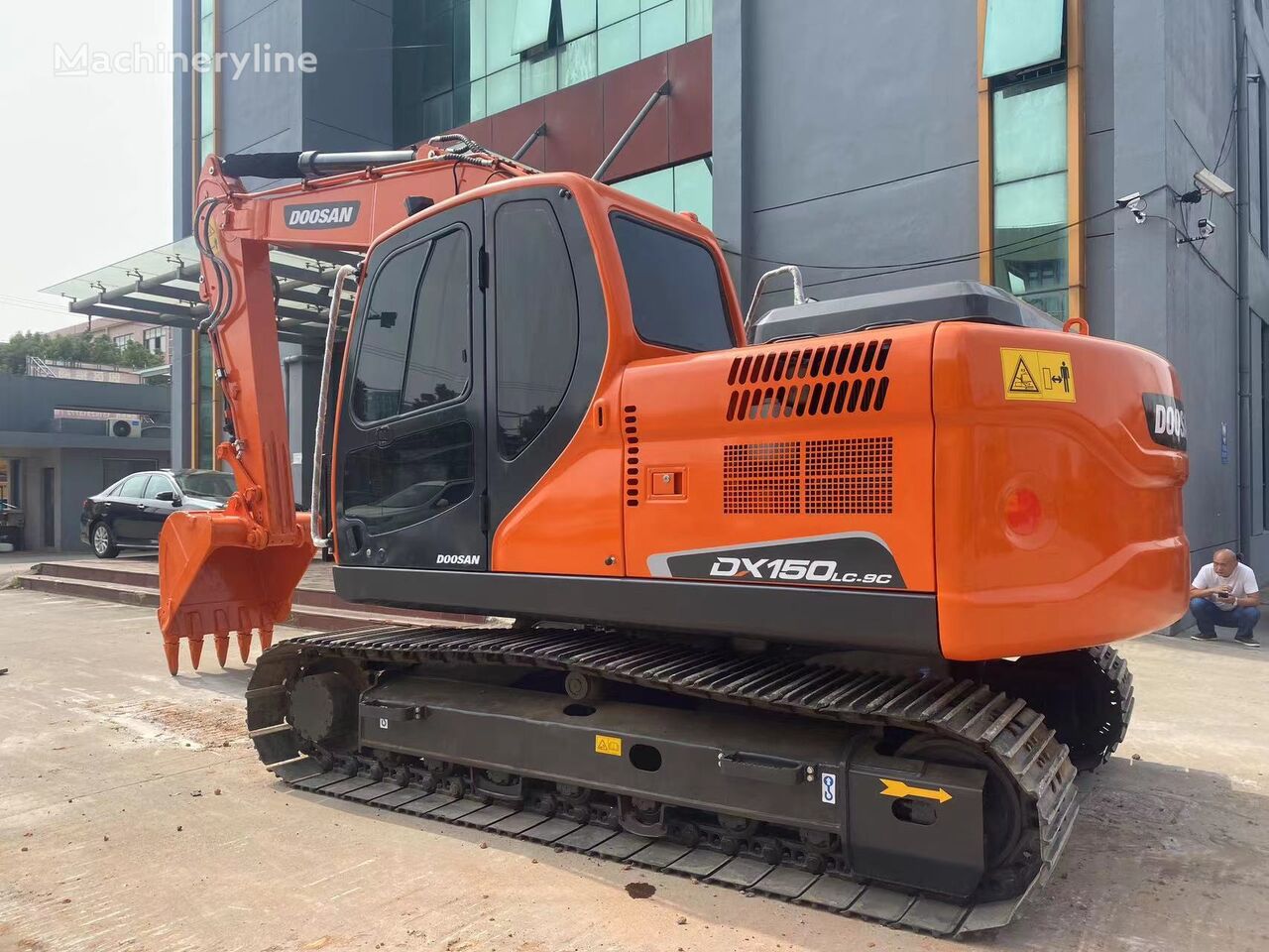 гусеничный экскаватор Doosan DX150LC-9C