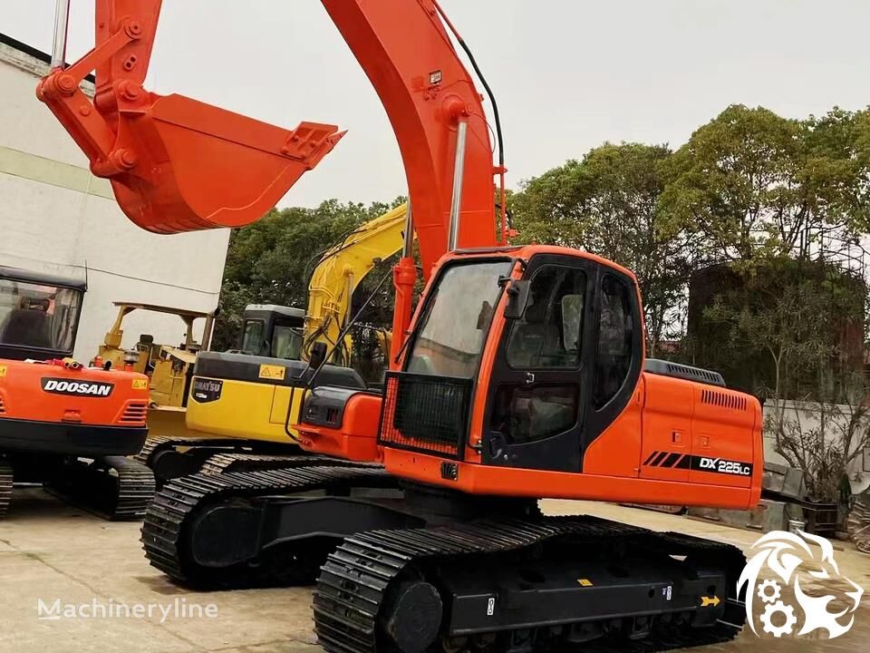 Doosan DX225 tracked excavator