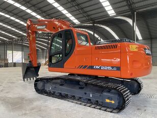 гусеничный экскаватор Doosan DX225