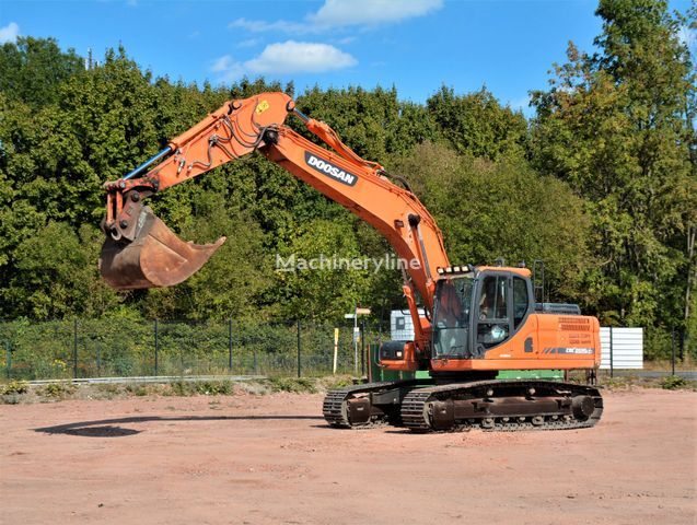 Doosan DX225LC  excavadora de cadenas