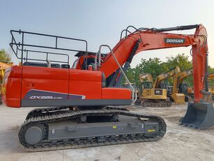 pelle sur chenilles Doosan DX225lc-9c 3000 UNITS in STOCK