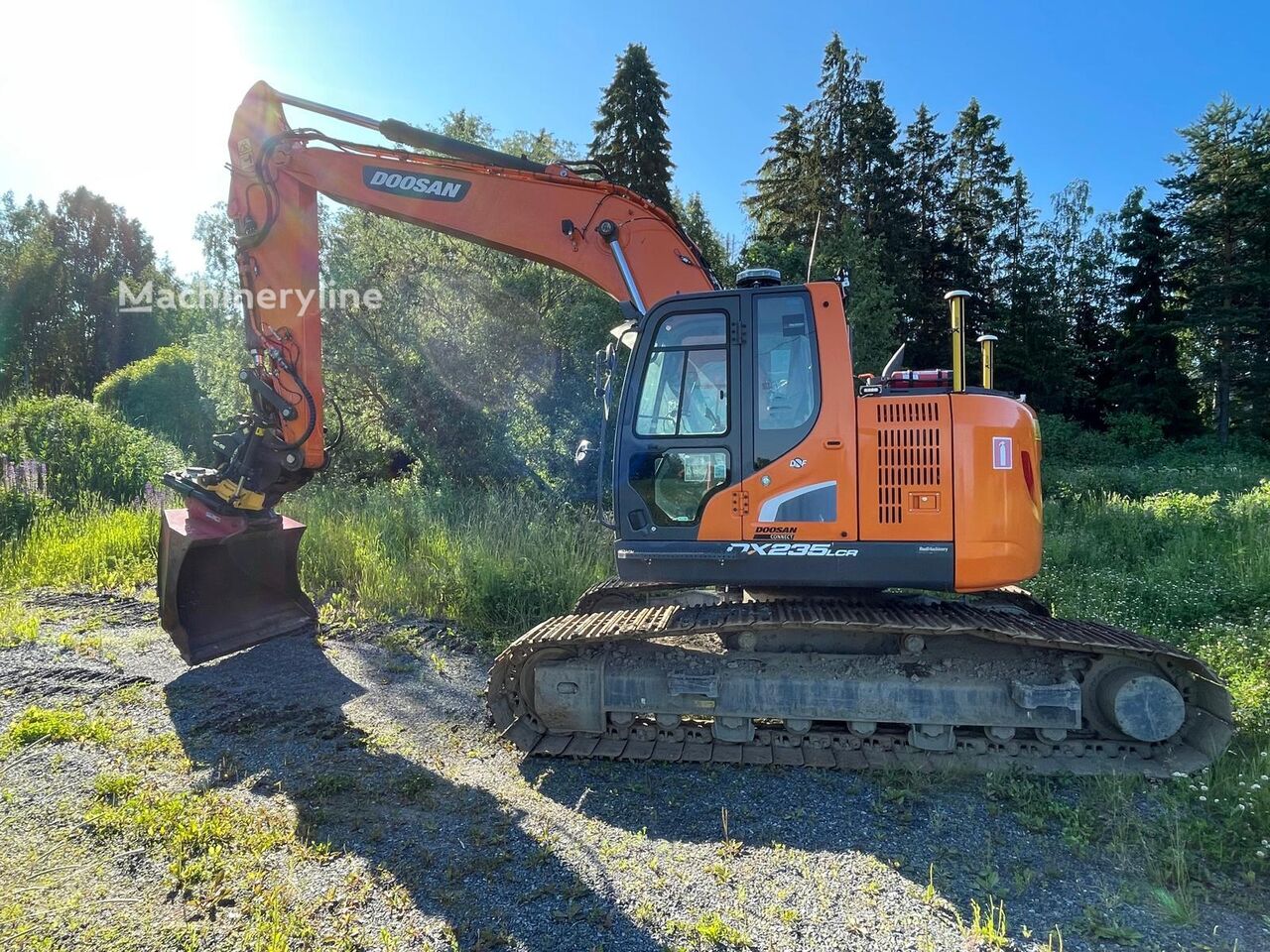 Pārdošana Doosan DX235 LRC kāpurķēžu ekskavatora | Machineryline LV Doosan DX235 LRC kāpurķēžu ekskavators - Machineryline