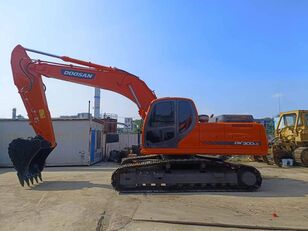 excavator dengan track Doosan DX300