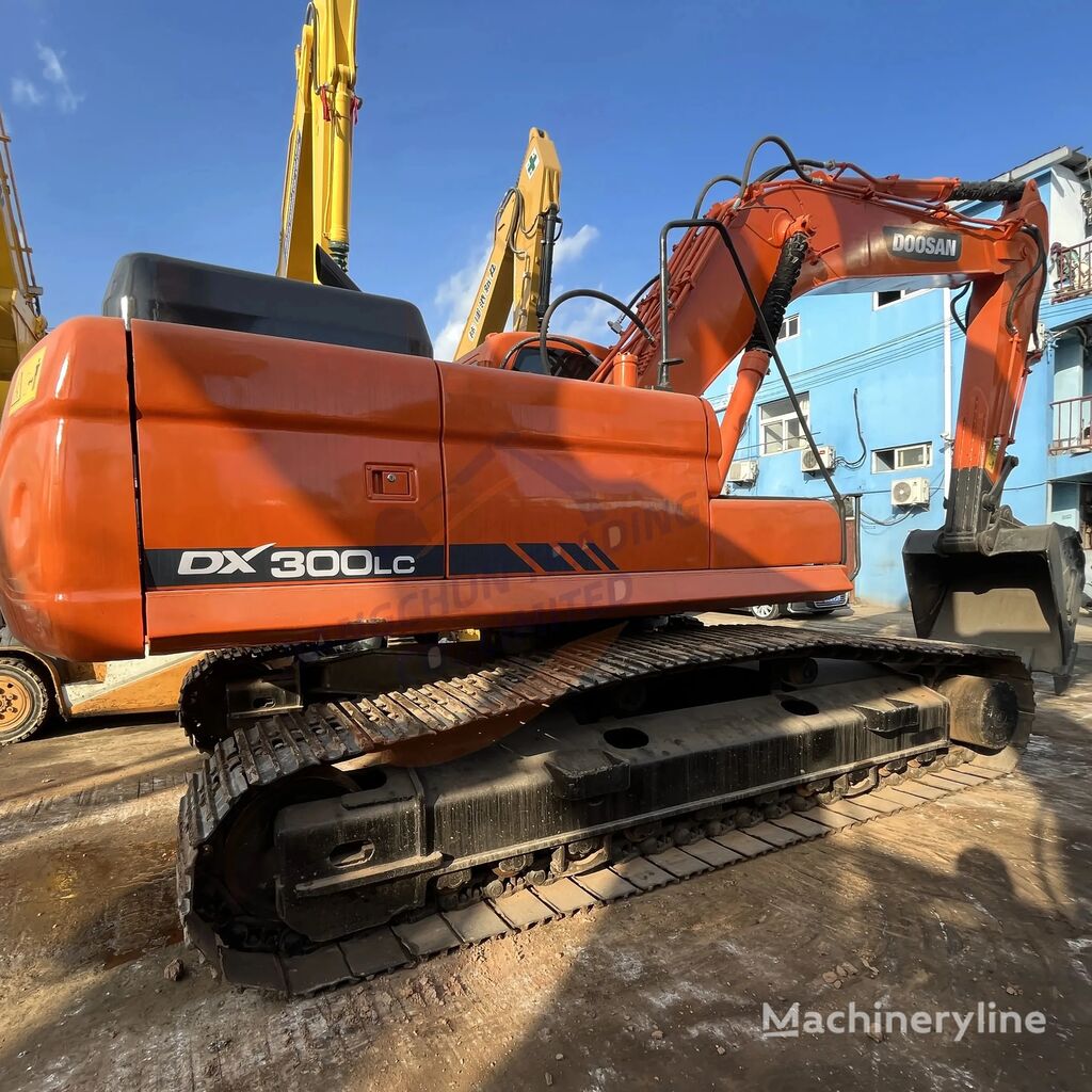 Doosan DX300LC excavadora de cadenas nueva