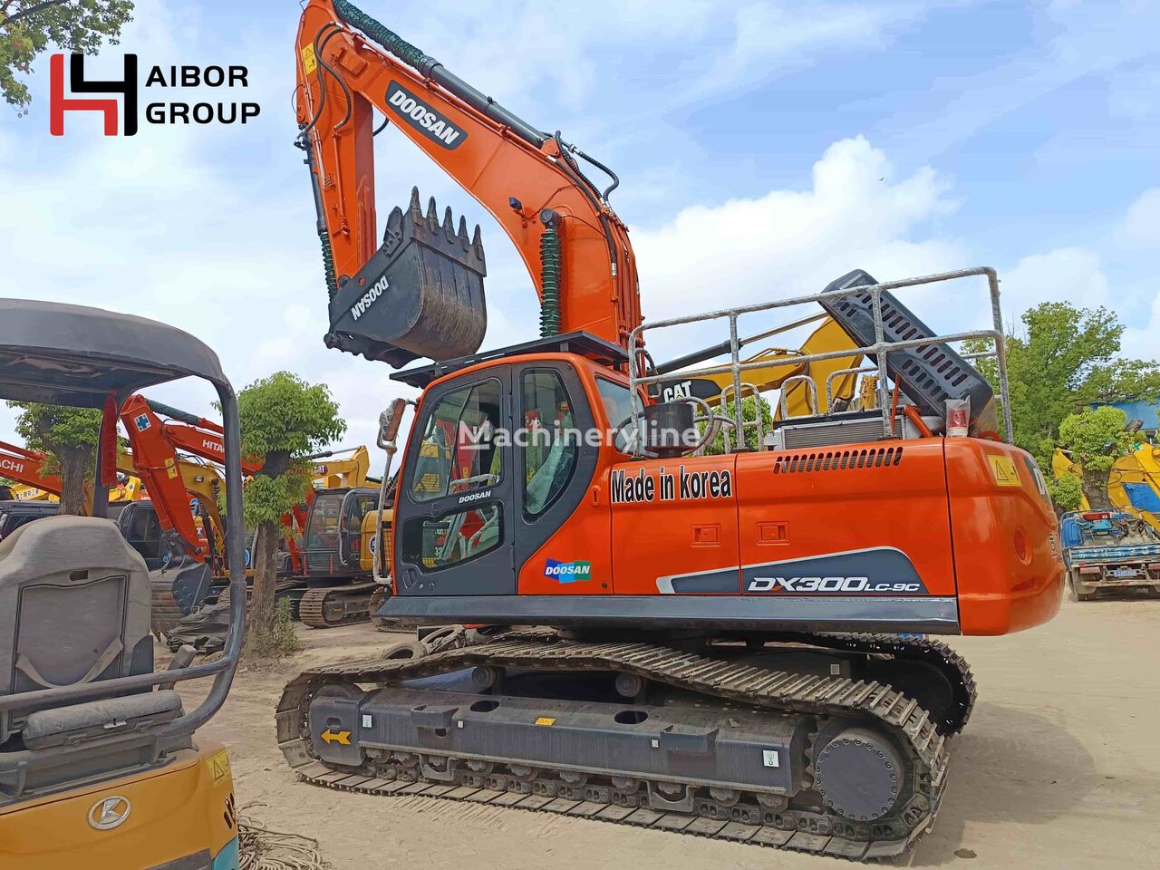 Doosan DX300LC tracked excavator