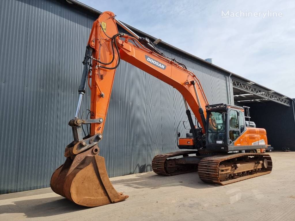 Doosan DX300LC-5 tracked excavator