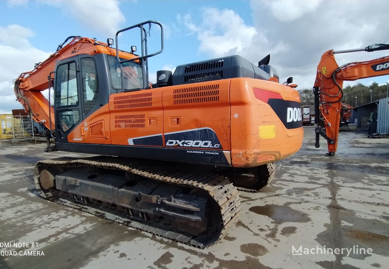 Doosan DX300LC-5 tracked excavator