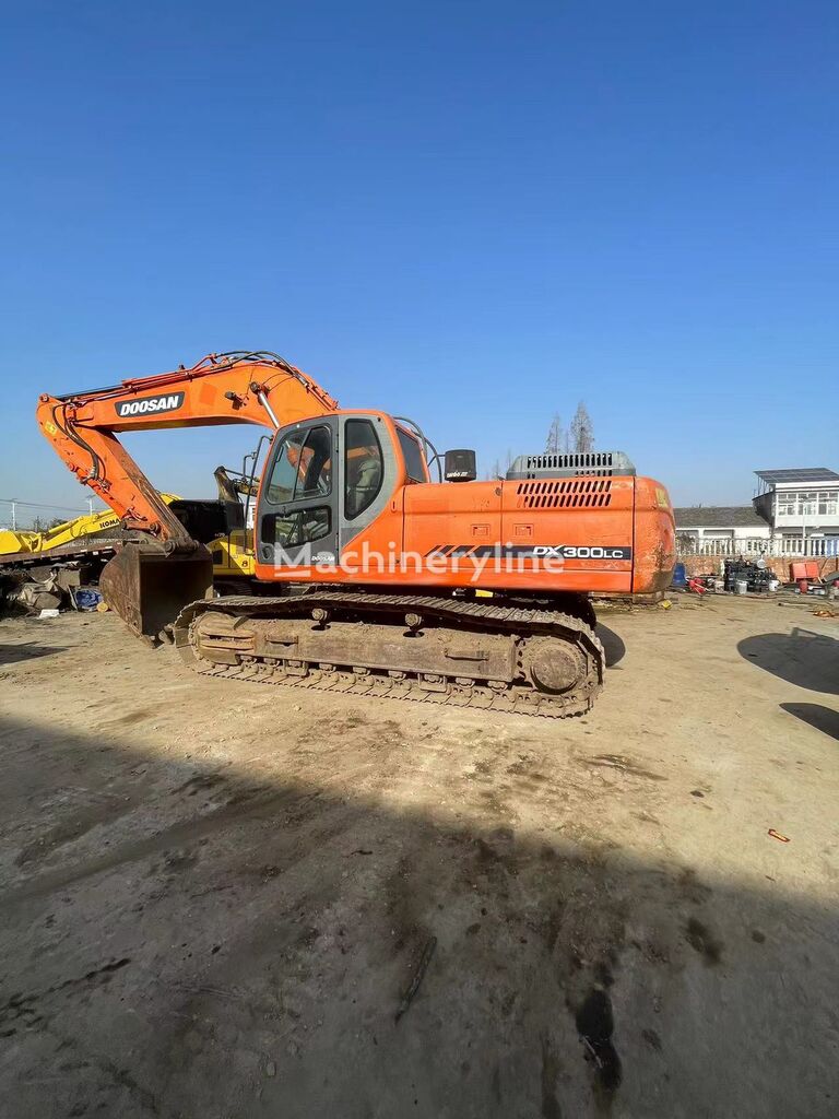 гусеничный экскаватор Doosan DX300LC-7