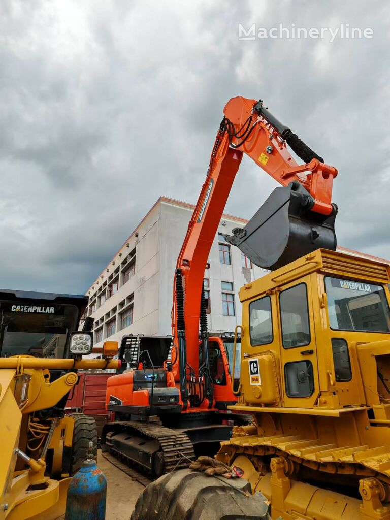 pelle sur chenilles Doosan DX340