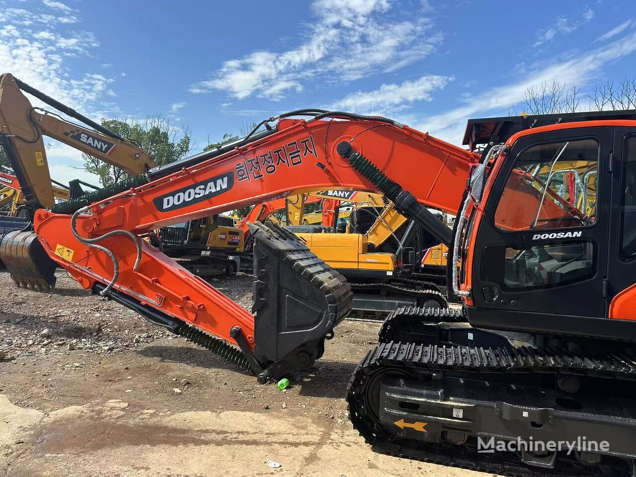 Doosan DX340 tracked excavator