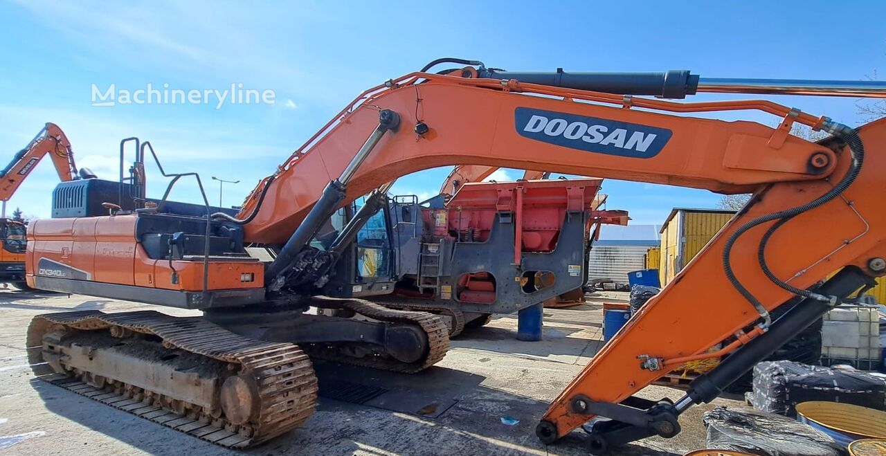 Doosan DX340LC-5 tracked excavator