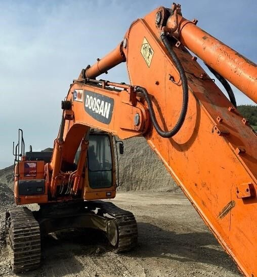 escavadora de rastos Doosan DX360 LCA