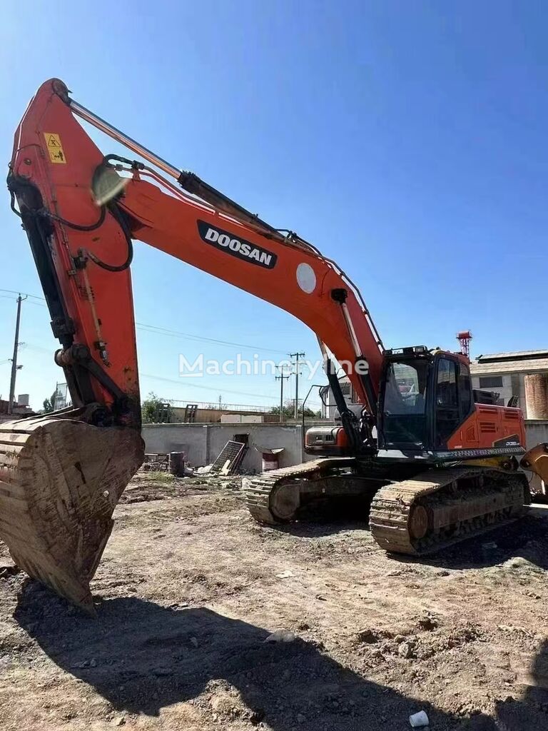 Doosan DX380LC-9C クローラーショベル - Machineryline