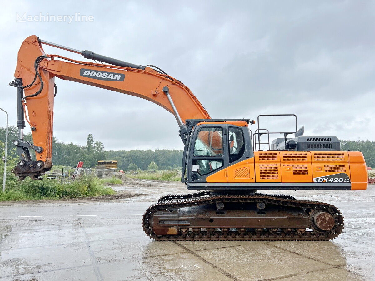 Doosan DX420LC-5 tracked excavator