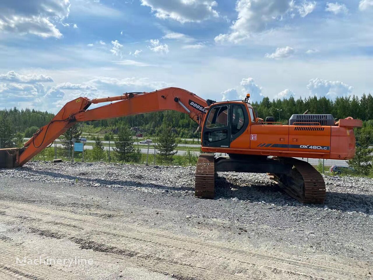 Doosan DX480LC tracked excavator