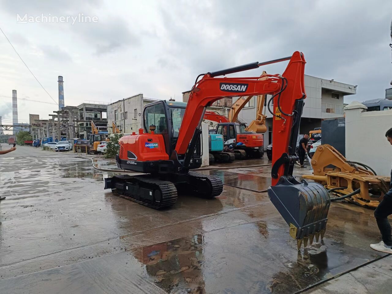 Doosan DX55-9C tracked excavator