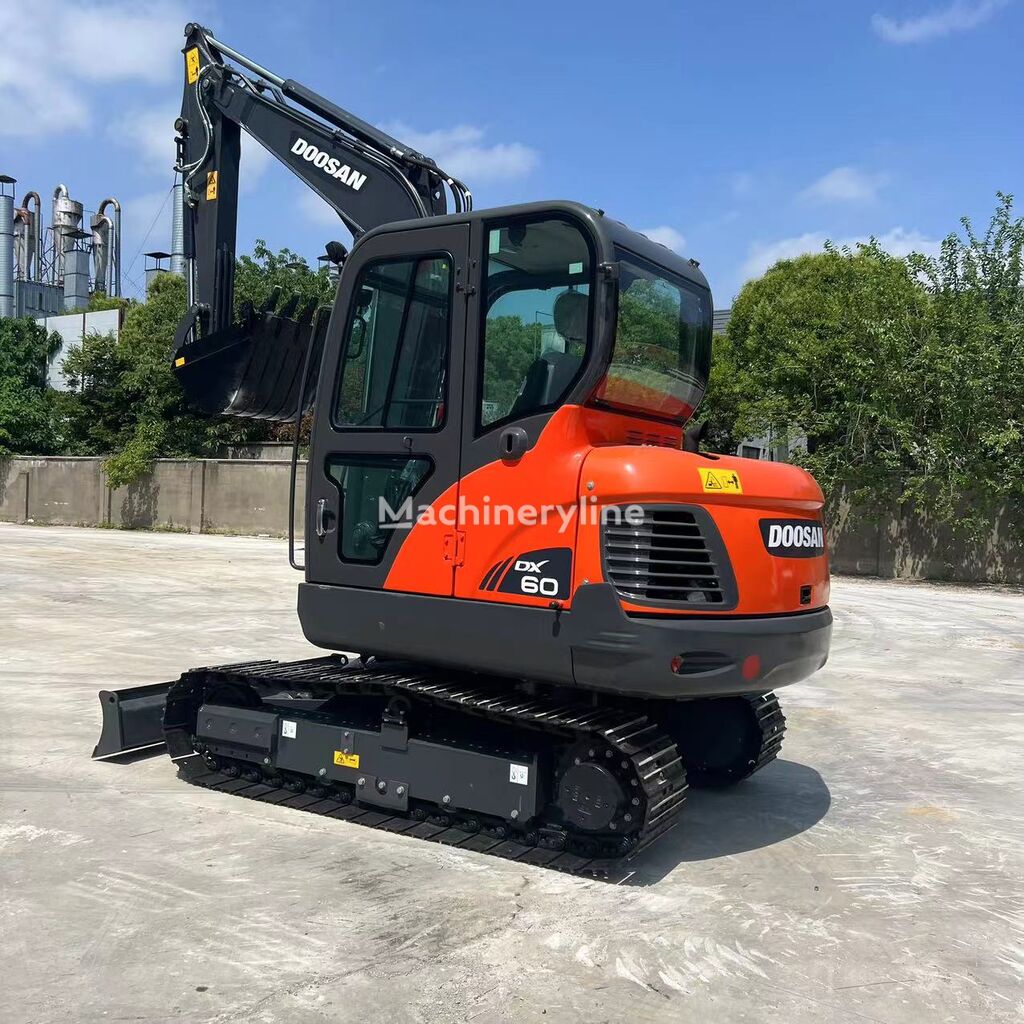 гусеничный экскаватор Doosan DX60-9C