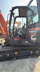 pelle sur chenilles Doosan DX60-9C