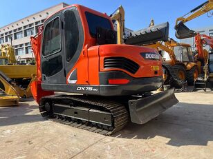Doosan DX75 excavadora de cadenas