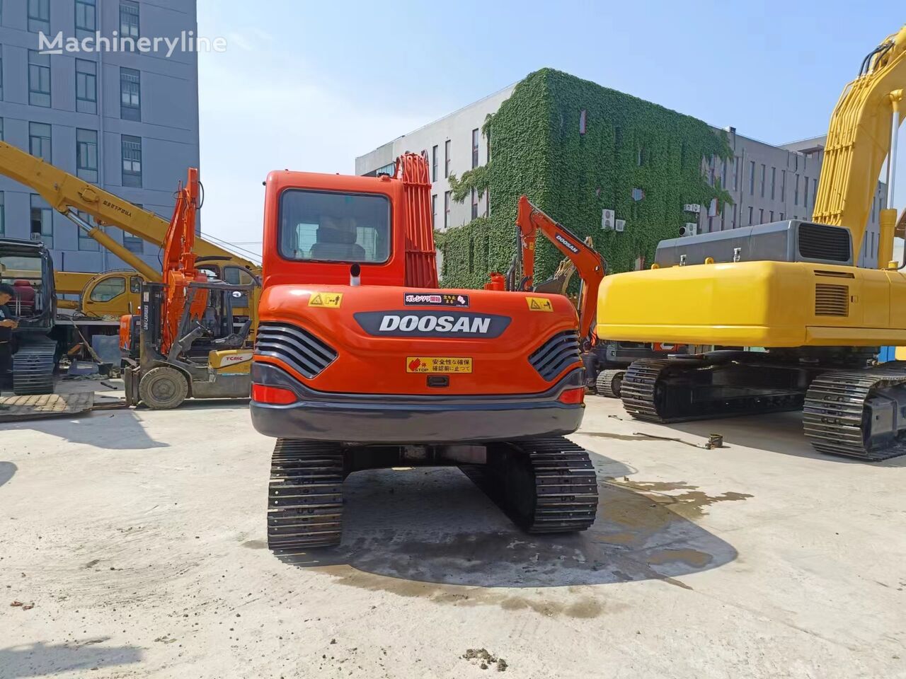 Doosan DX80 tracked excavator