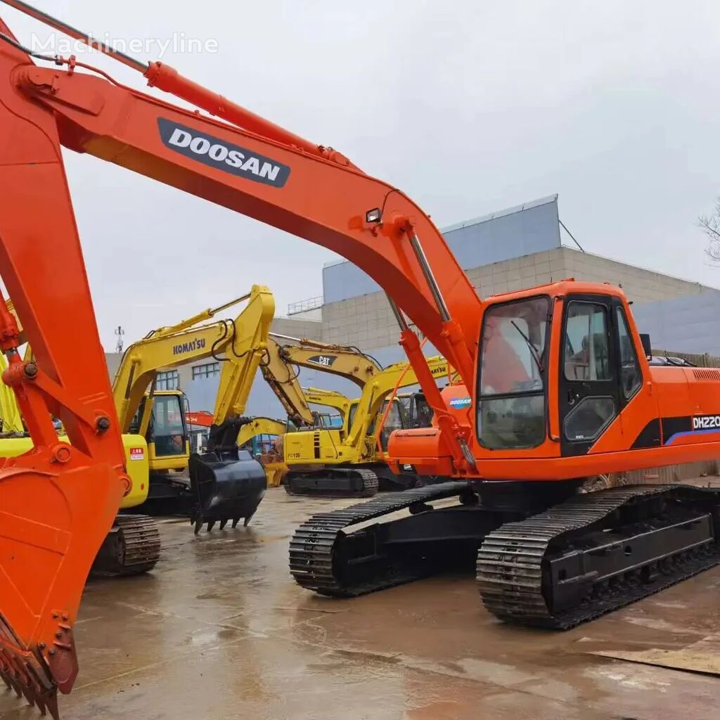 بیل مکانیکی ریلی Doosan  dx220lc-7 جدید