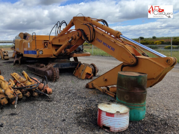 Fiat-Hitachi FH150T tracked excavator for parts