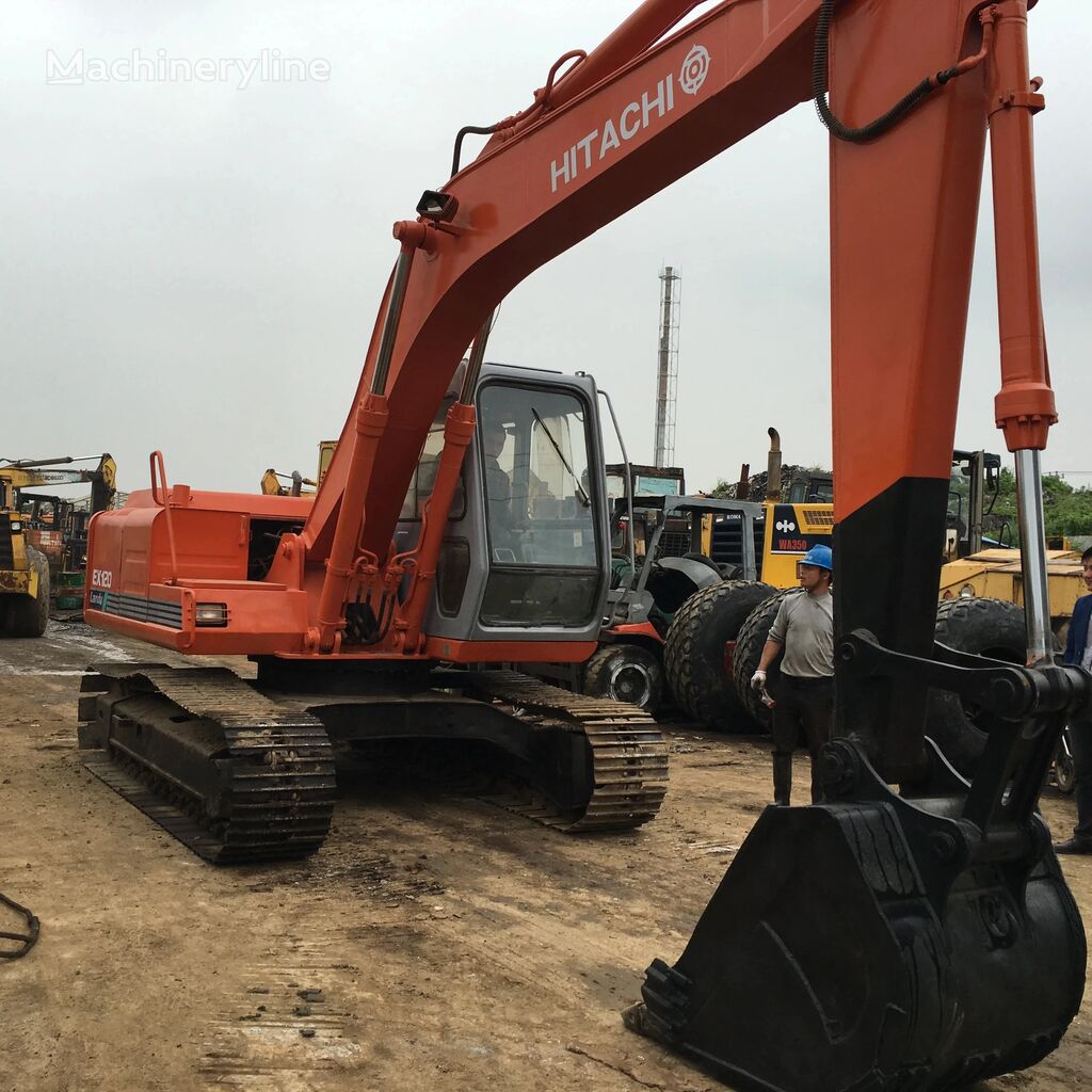 pelle sur chenilles Hitachi EX120 neuve