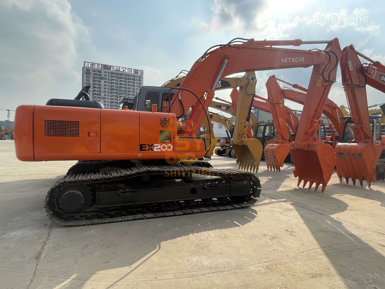 Hitachi EX200 tracked excavator