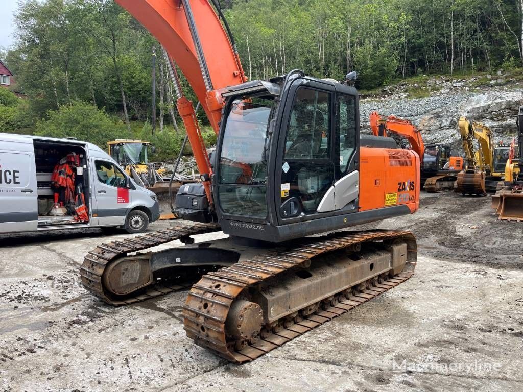 Hitachi ZX 210 LC-5 B beltegraver