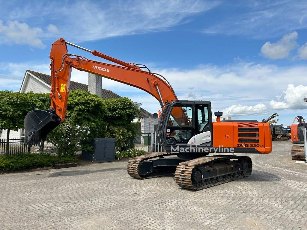 Pelle sur chenilles Hitachi ZX 220 LC à vendre | Machineryline SN Pelle sur chenilles Hitachi ZX 220 LC - Machineryline