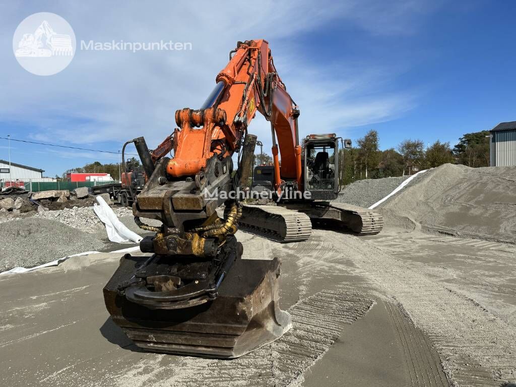 Hitachi ZX 250 LC-3 paletli ekskavatör