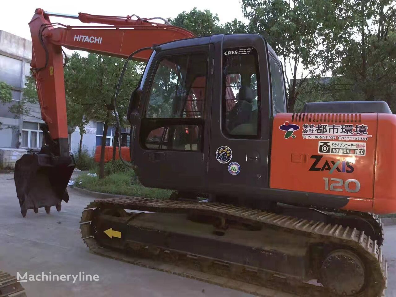 escavadora de rastos Hitachi ZX120