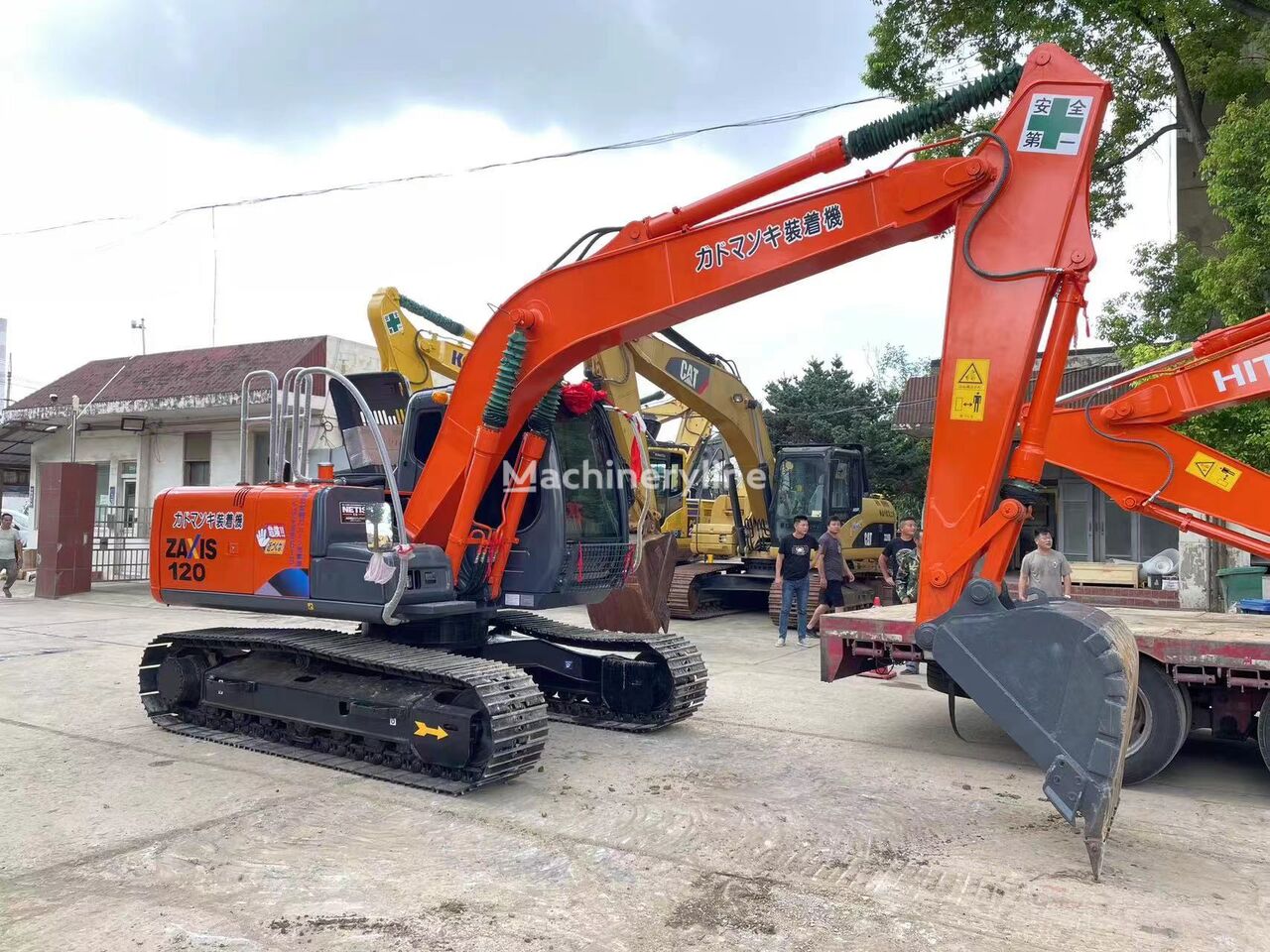 Hitachi ZX120 tracked excavator