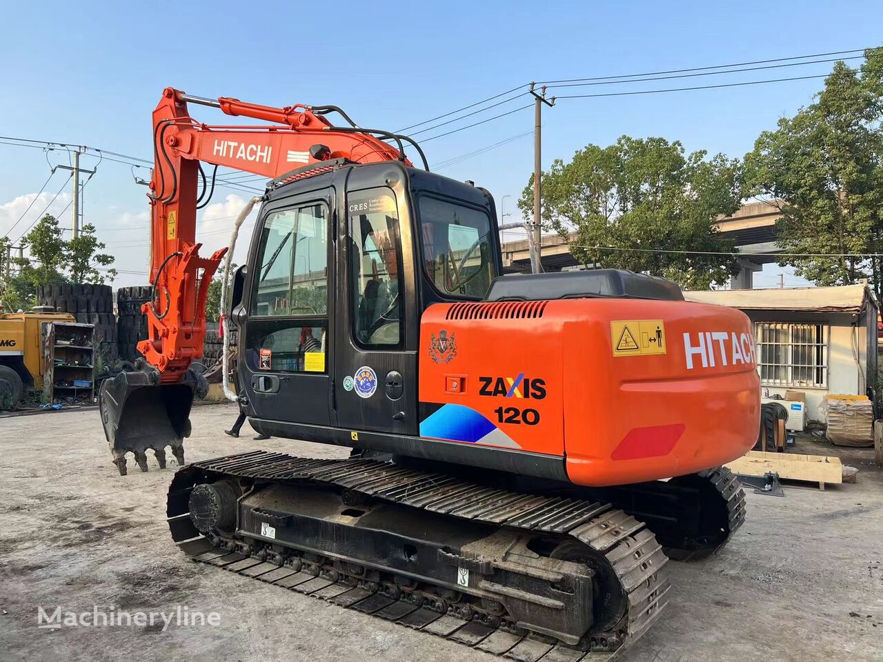 حفارة مجنزرة Hitachi ZX120