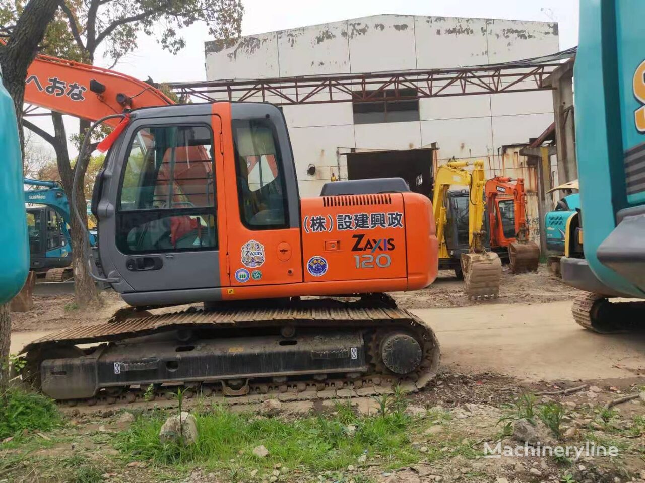 Hitachi ZX120-6 tracked excavator