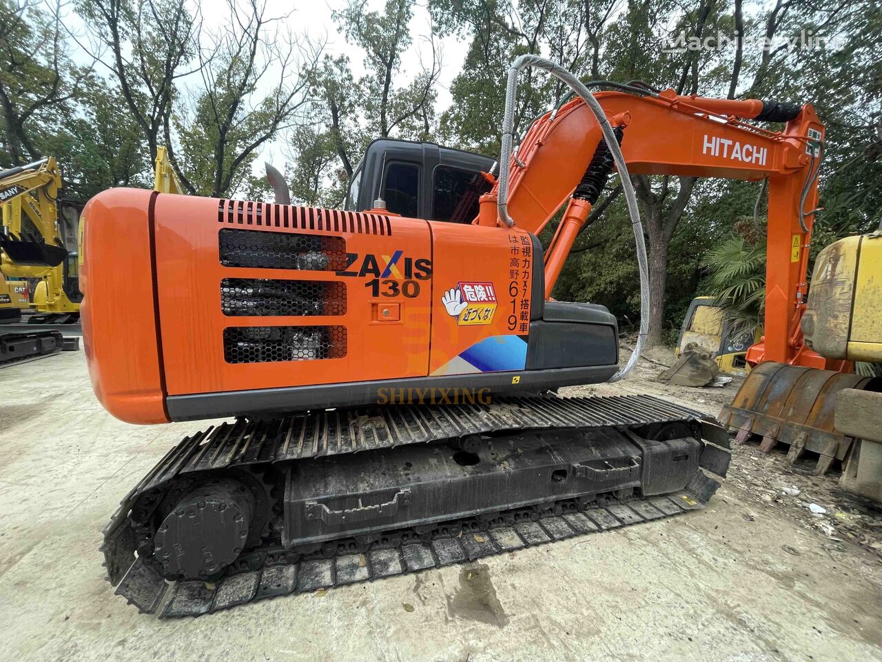 Hitachi ZX130 tracked excavator