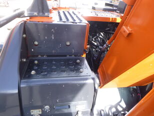 بيع حفارة مجنزرة Hitachi ZX130LCN-6 - صورة 14 | Machineryline DZ حفارة مجنزرة Hitachi ZX130LCN-6 | صورة 14 - Machineryline