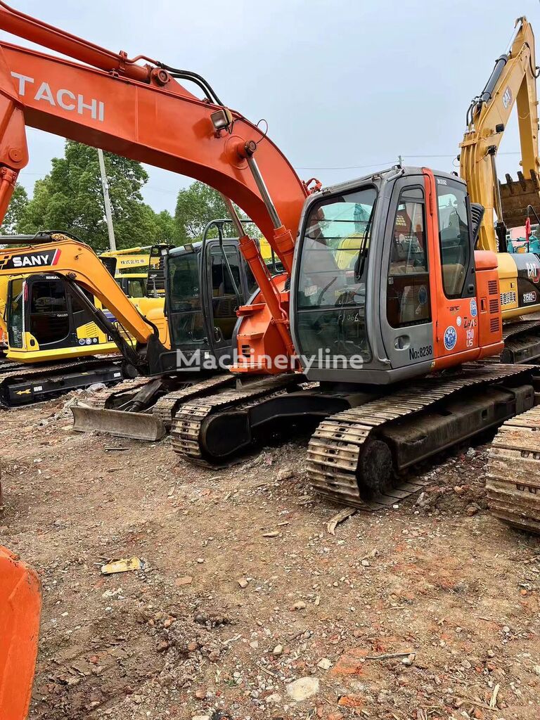 Hitachi ZX135 rupsgraafmachine