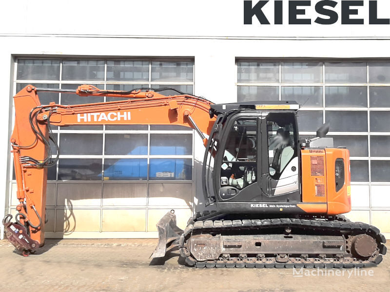 Hitachi ZX135US-6 bager guseničar