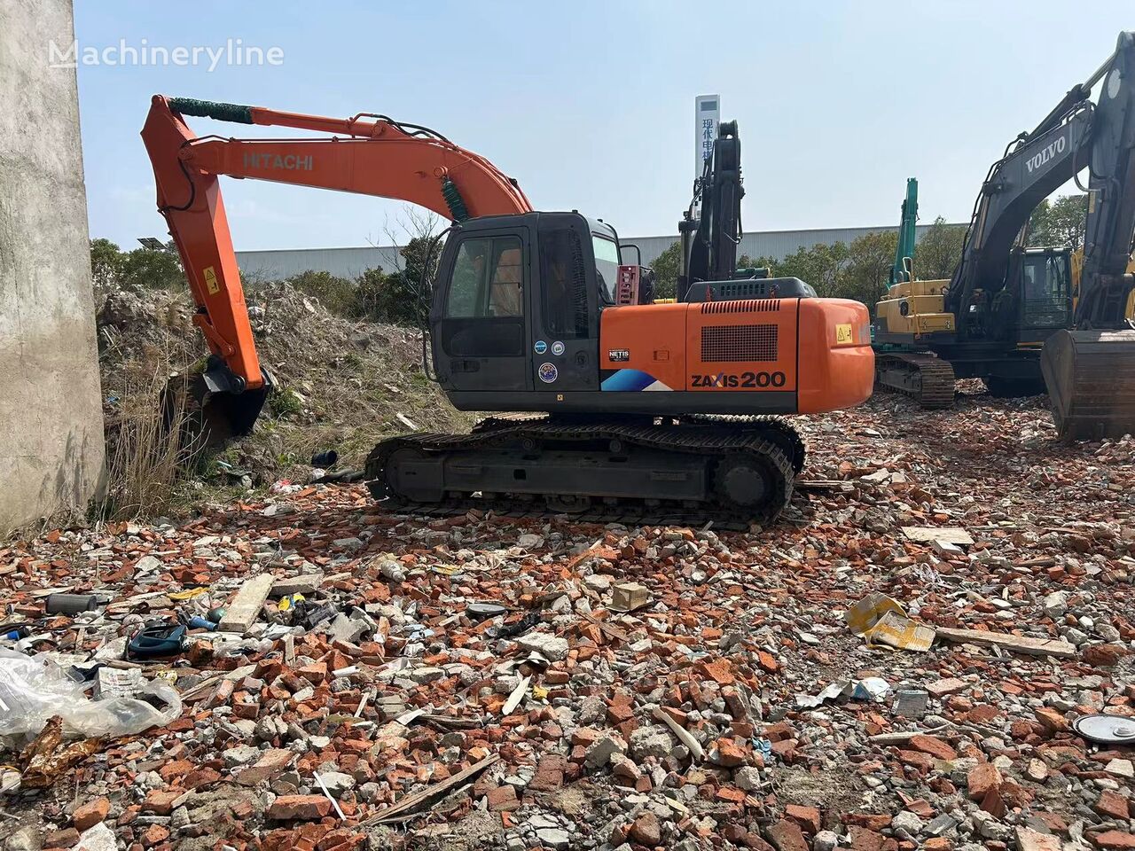 Hitachi ZX200 tracked excavator